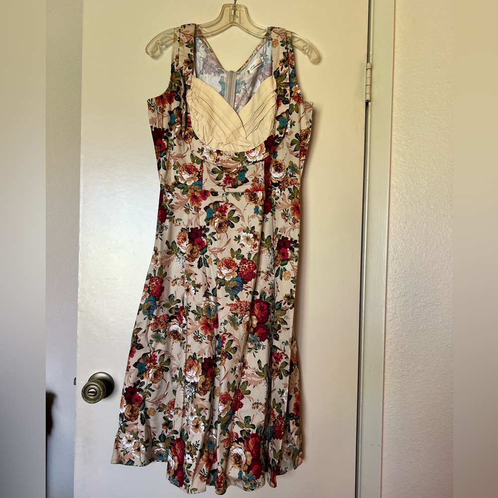 Retro rockabilly floral dress. Bran new In size XL.